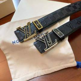 Picture of Louis Vuitton Belts _SKUfw240288471fw